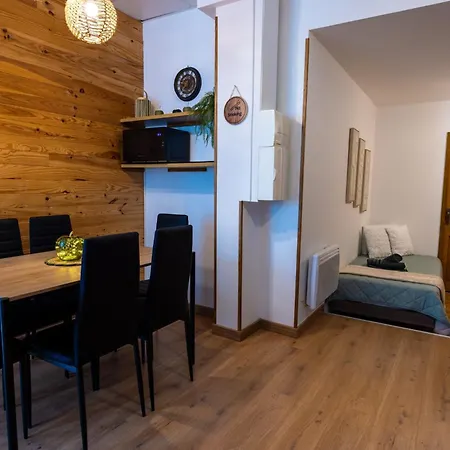 La Maison Douce Apartment *